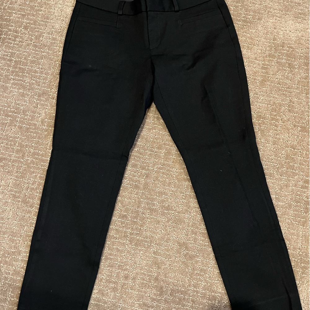 Banana Republic Sloan pant. 25” inseam size 2